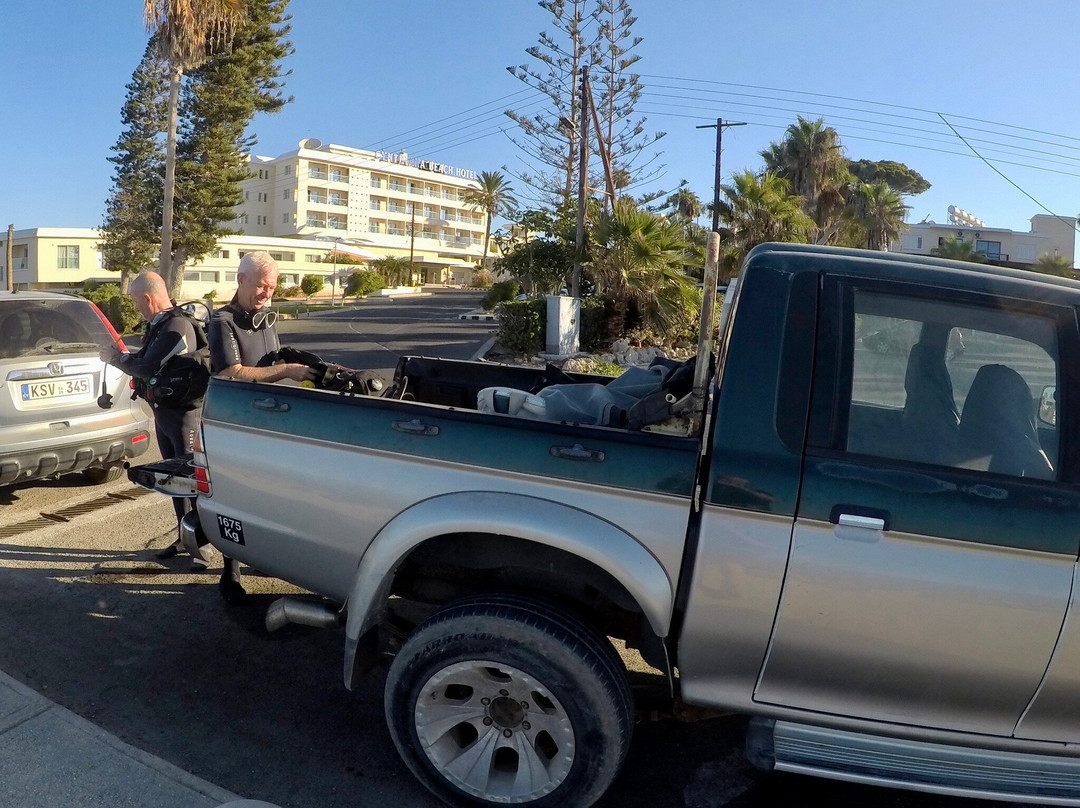 Marine Divers-帕福斯必去景点