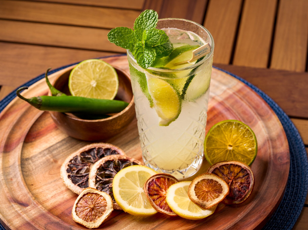 Shoreside Restaurant And Bar