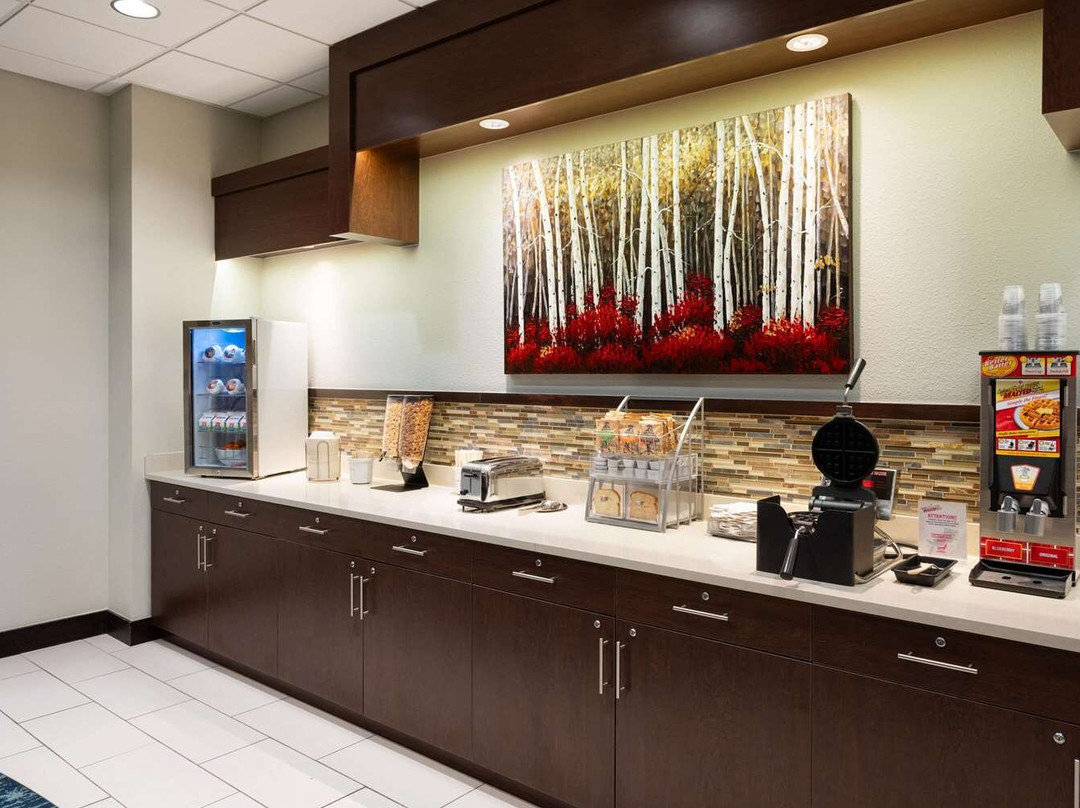 Shelby酒店住宿-Super 8 by Wyndham Conrad