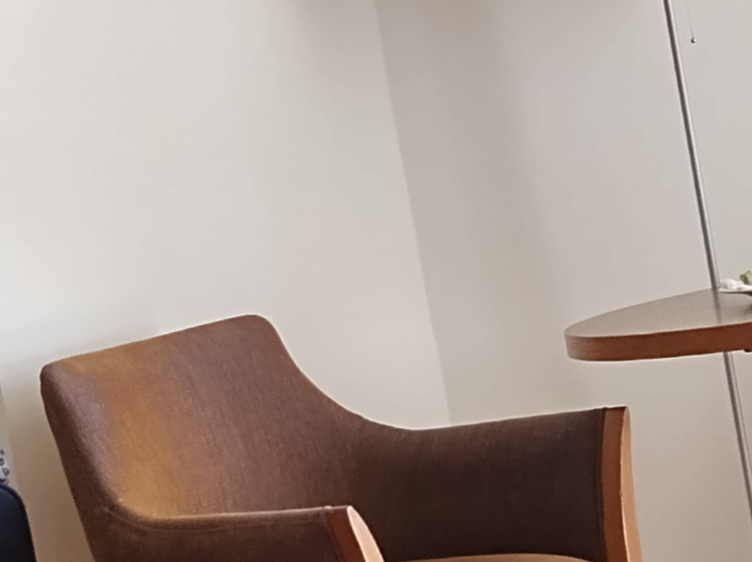 The Golden Bay Beach Hotel主图