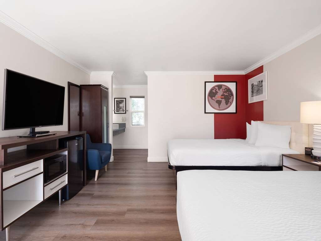 Ramada by Wyndham San Diego Poway Miramar主图