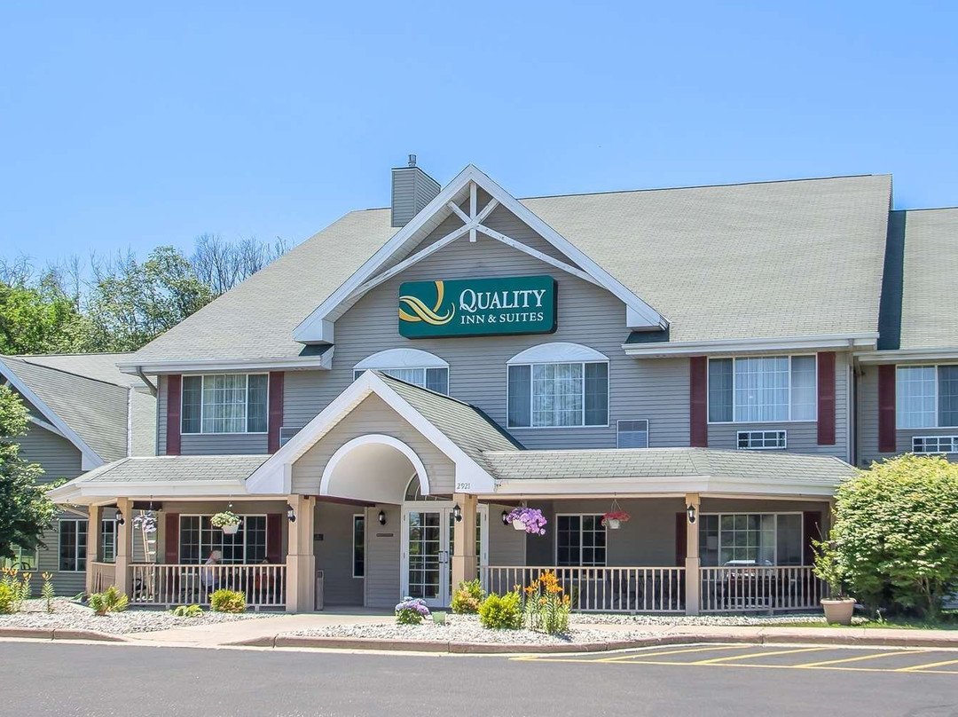 Mukwonago酒店住宿-Quality Inn & Suites East Troy I-43