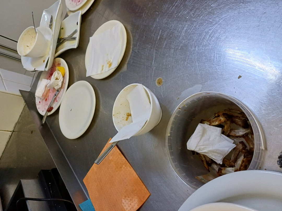 蒙搭涅特罗央庄园酒店主图