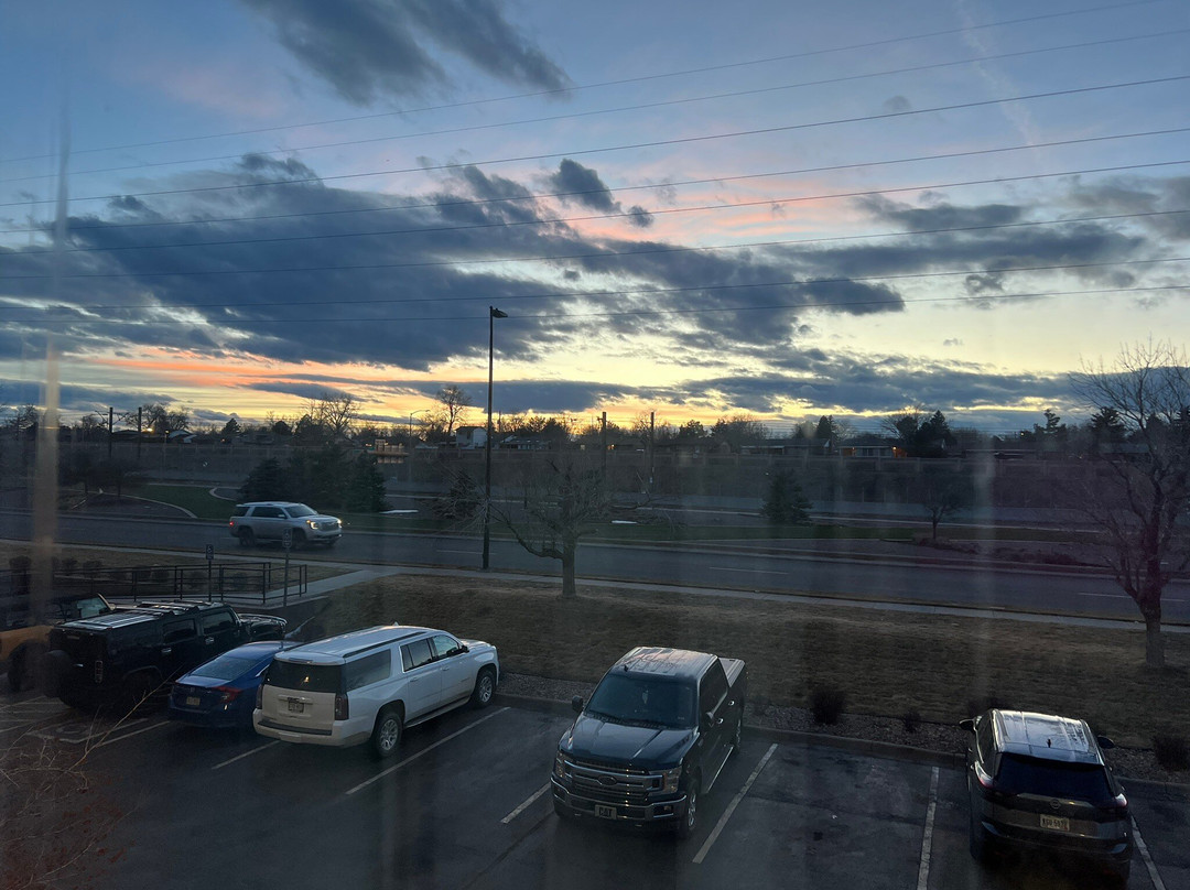 Best Western Plus Gateway Inn & Suites主图