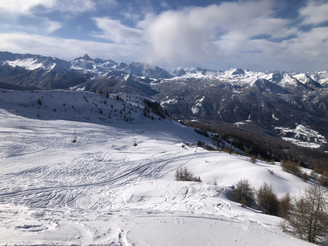 蒙特崔普雷克斯酒店主图