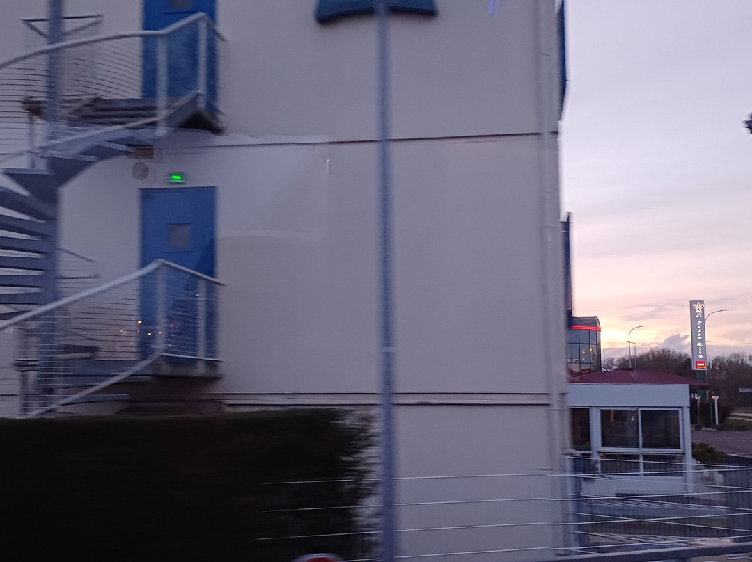 ibis budget Pontault Combault RN4 Marne la Vallée主图