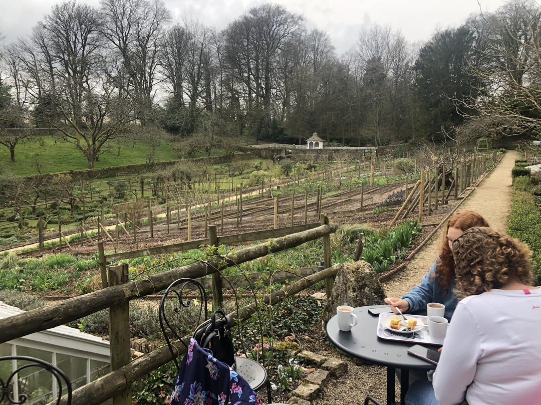 Cerney House Gardens景点图片