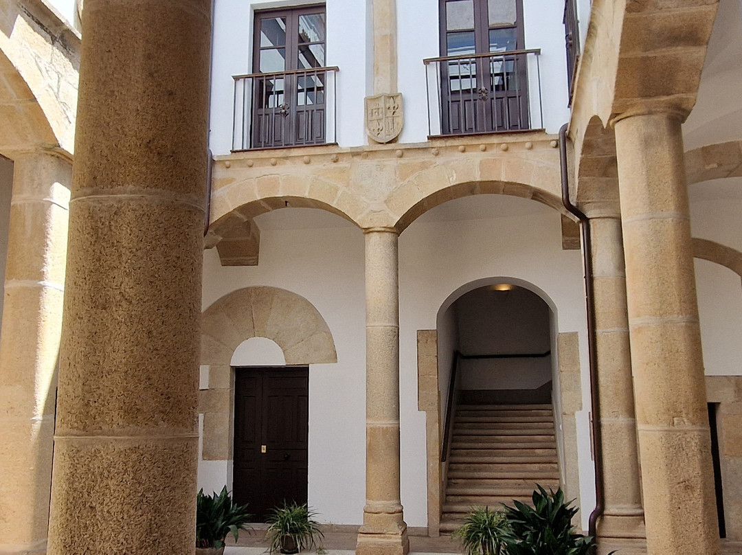 Palace de los Golfines de Abajo景点图片