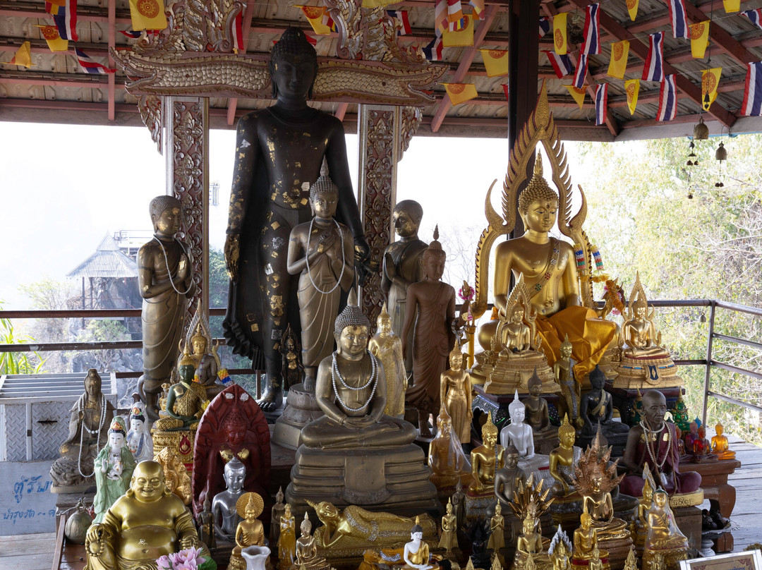Wat Chaloem Phra Kiat-暖武里必去景点
