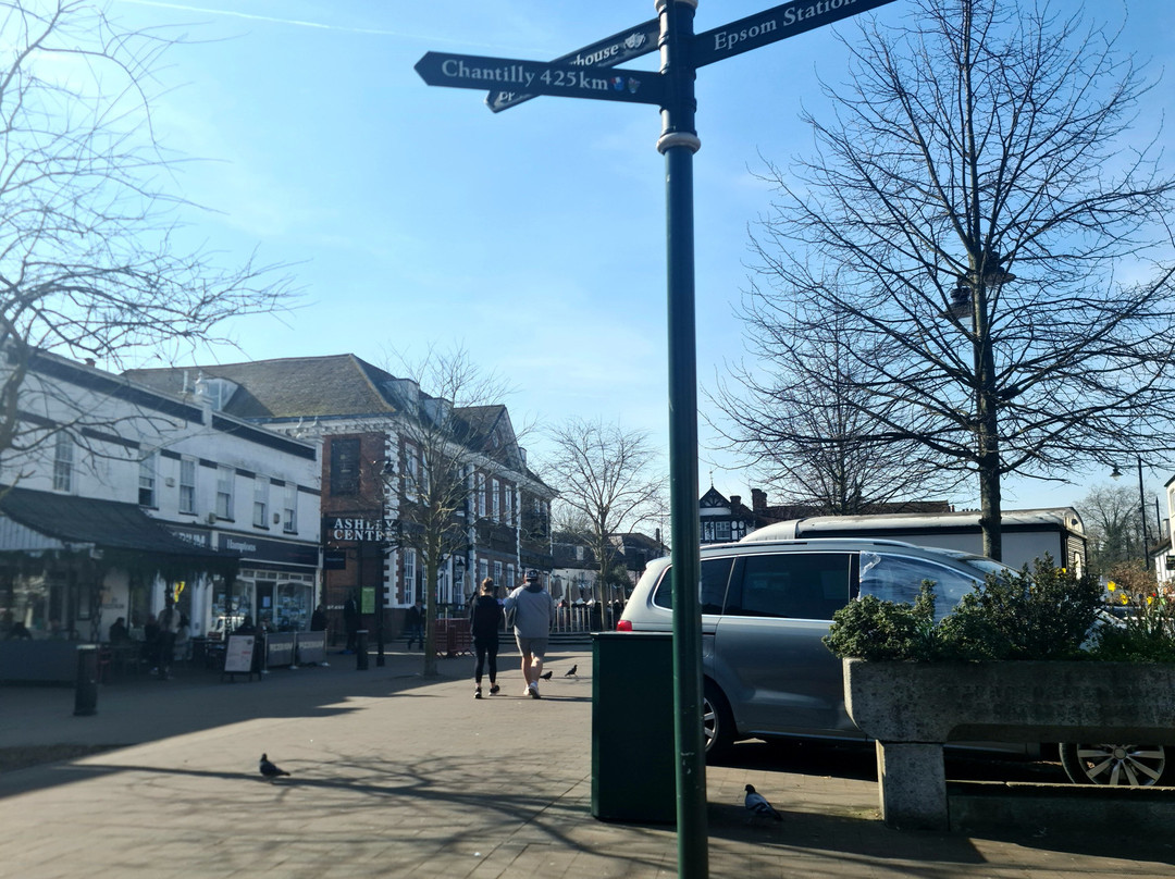 Premier Inn Epsom Town Centre主图