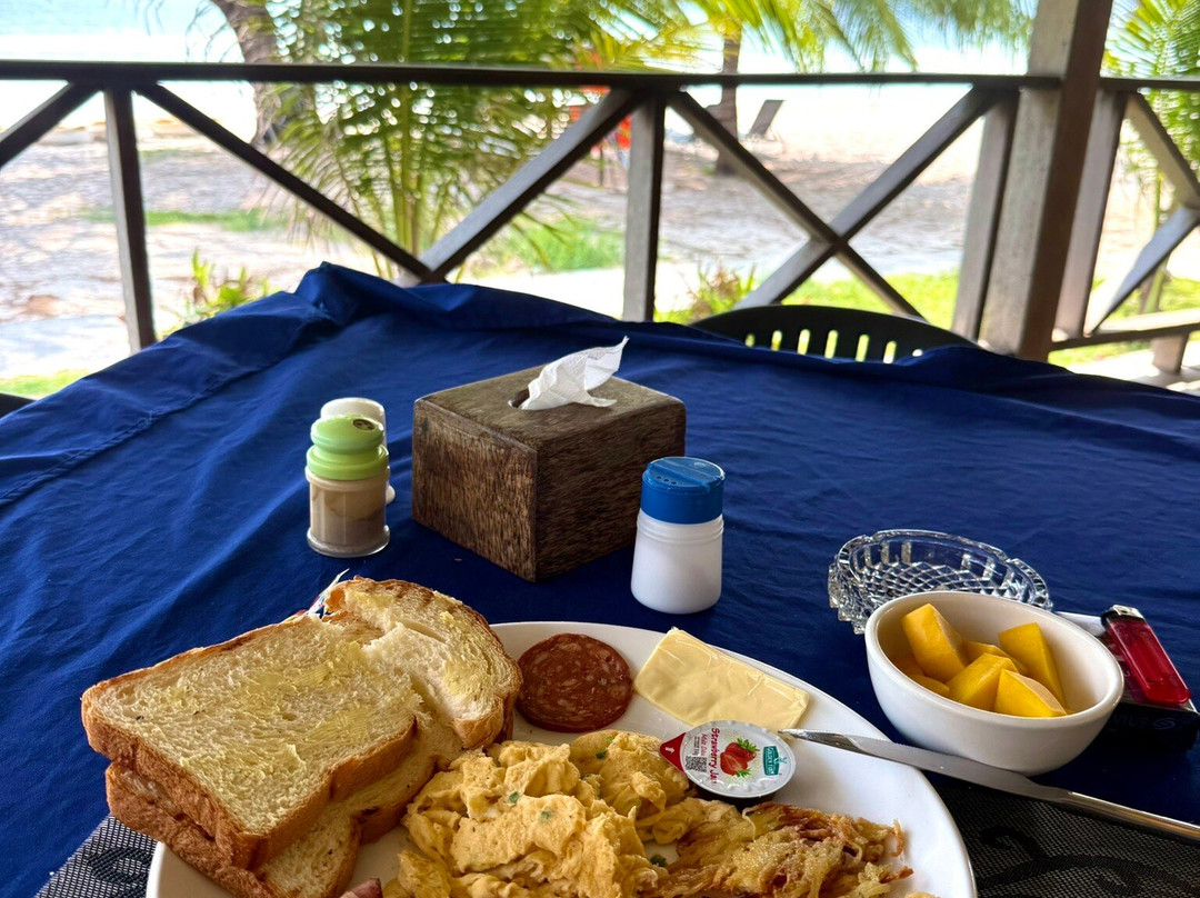 撒拉逊湾度假村主图