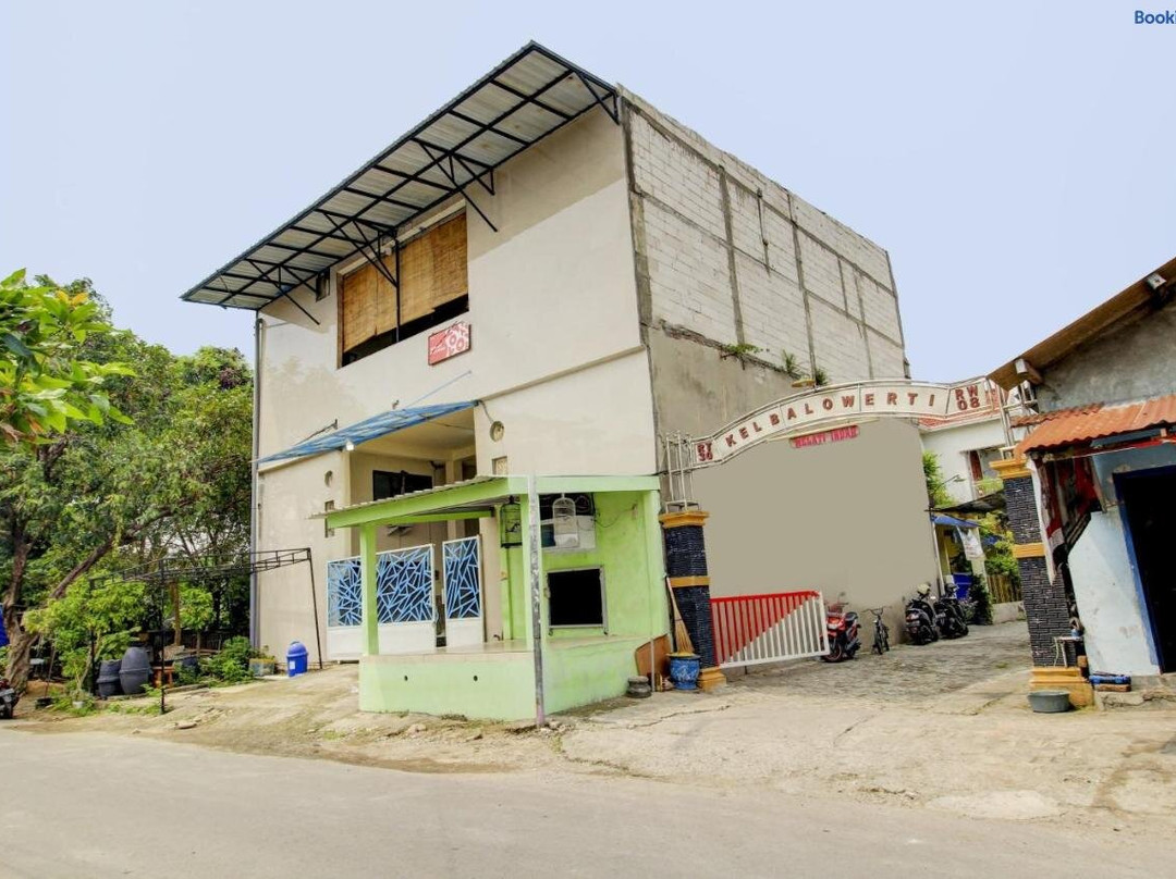 Oyo 90725 Zeevana Guest House Syariah