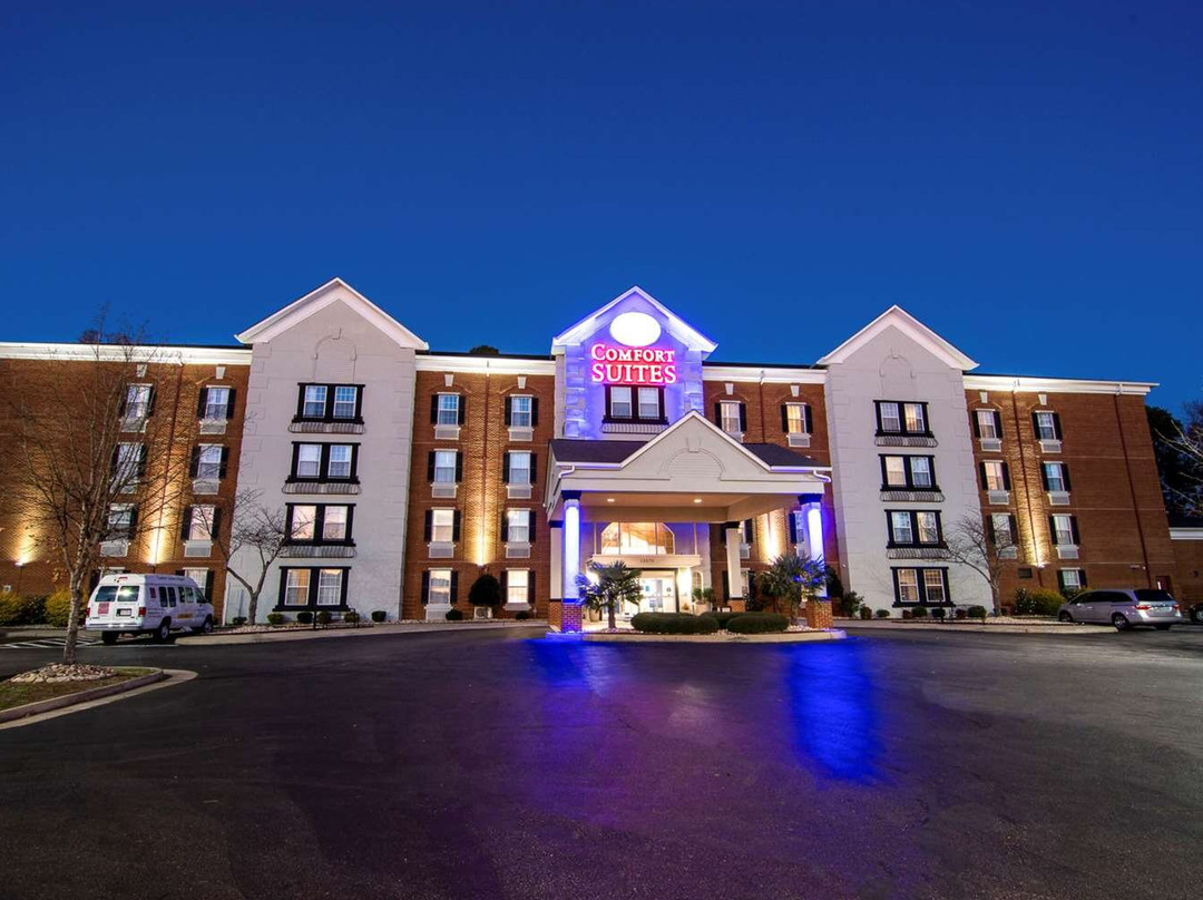 Comfort Suites Newport News Airport