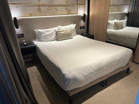 One Global度假村绿色广场主图