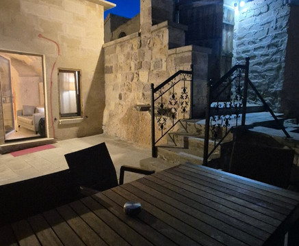 基斯塔洞穴酒店主图