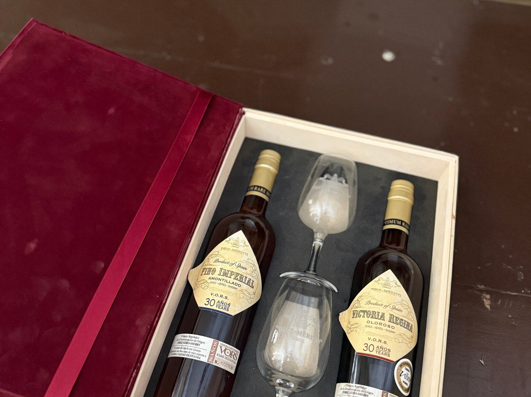 Bodegas y viñedos Díez Mérito-赫雷斯德拉弗隆特拉必去景点