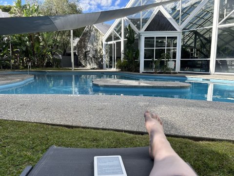 Broadwater Resort Busselton WA Tourism Awards 2022 Gold Winner-泳池