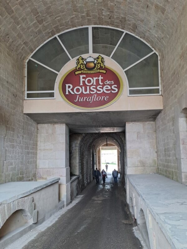 Fort des Rousses Juraflore-Les Rousses必去景点