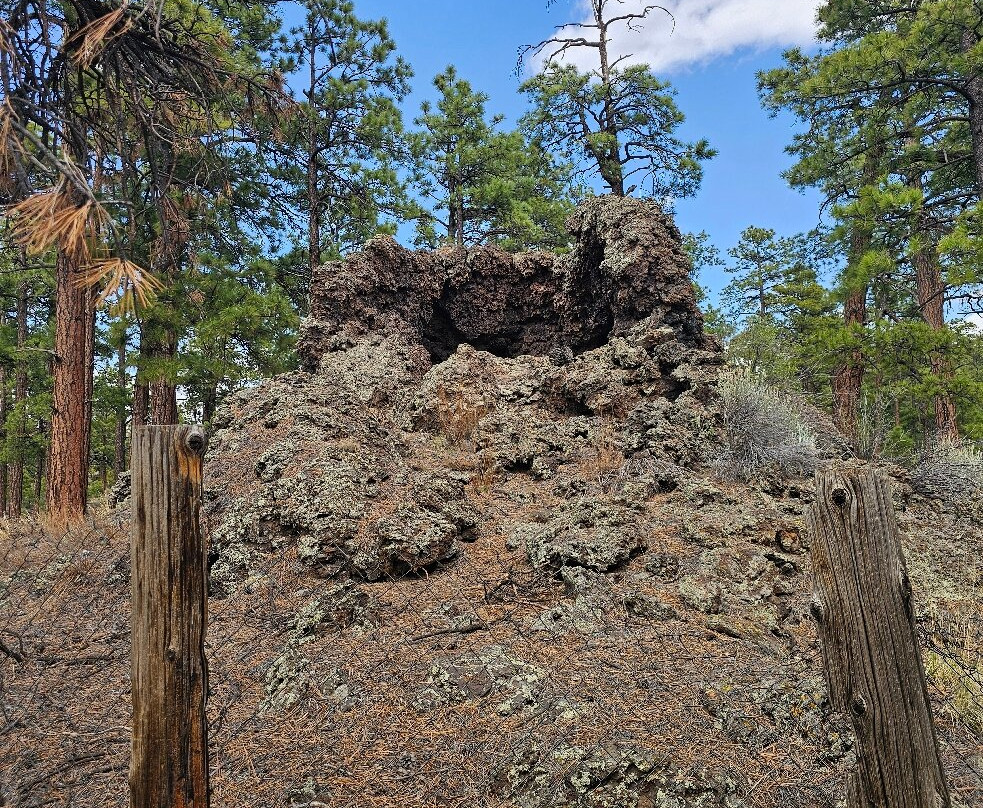 Land of Fire & Ice (Bandera Volcano & Ice Cave)-Grants必去景点
