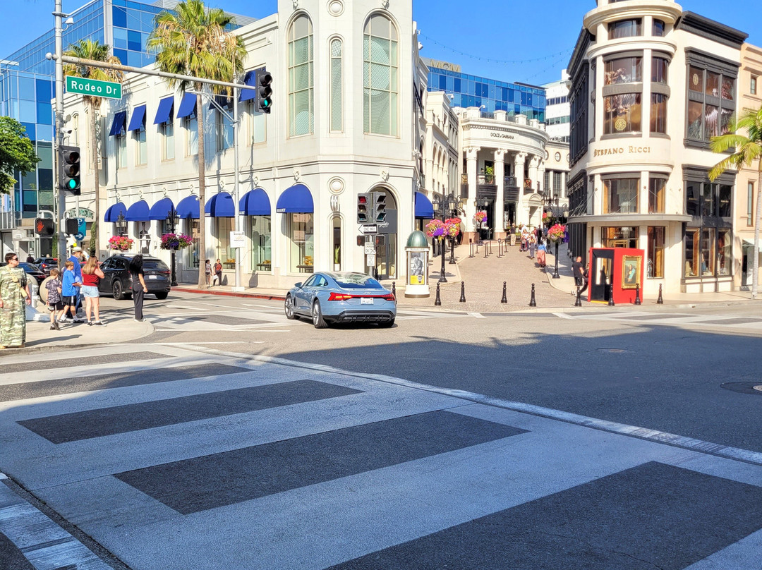 罗迪欧大道-比佛利山必去景点