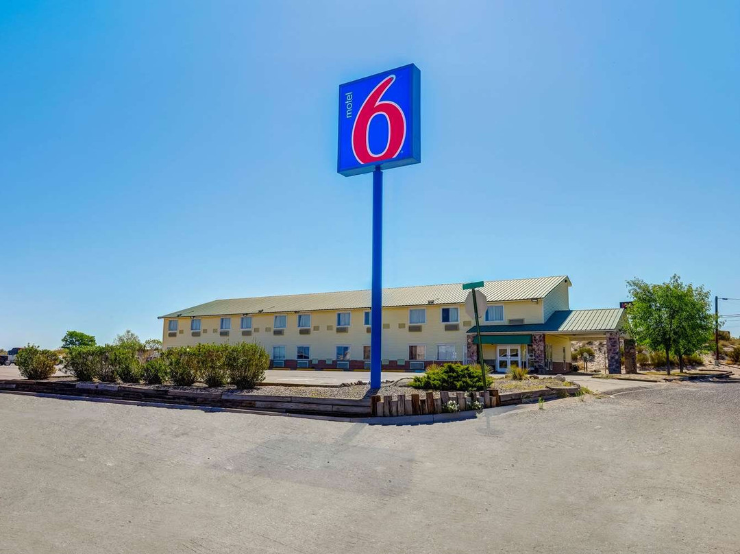 Motel 6 Truth or Consequences