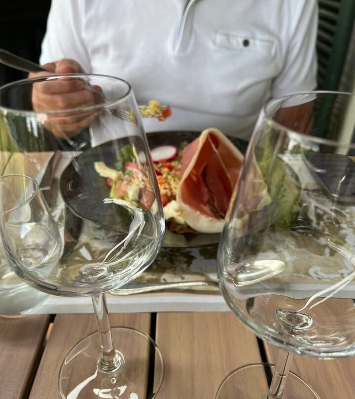 Auberge Du Lac De Mondon主图