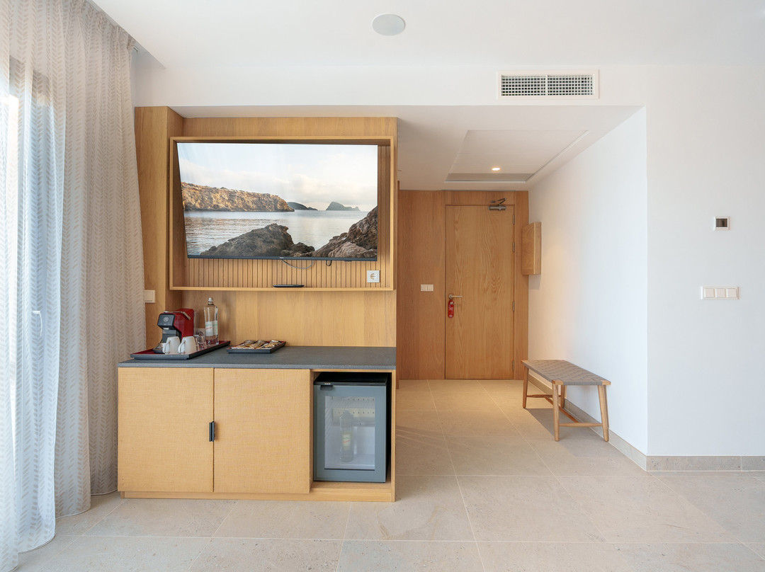 贝拉马尔海滩水疗酒店主图