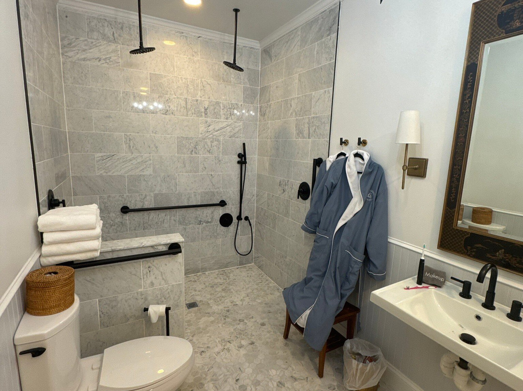 The Chesapeake Inn主图