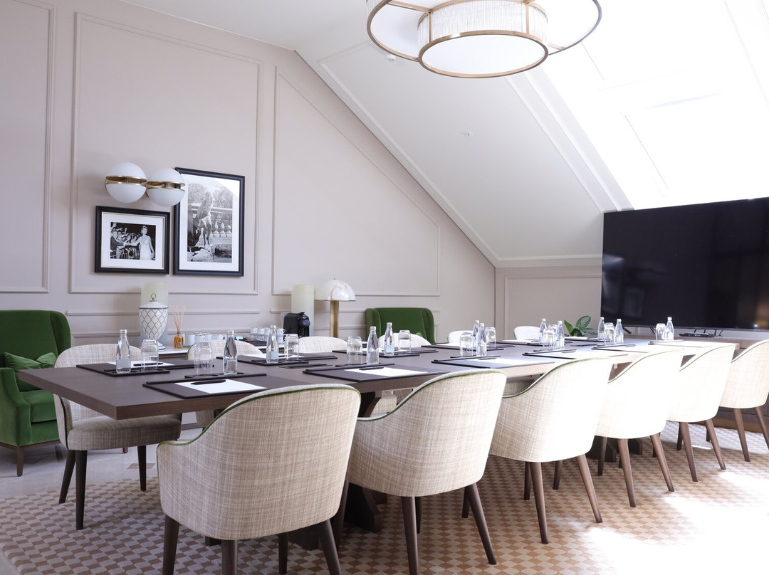 布里斯托尔酒店主图