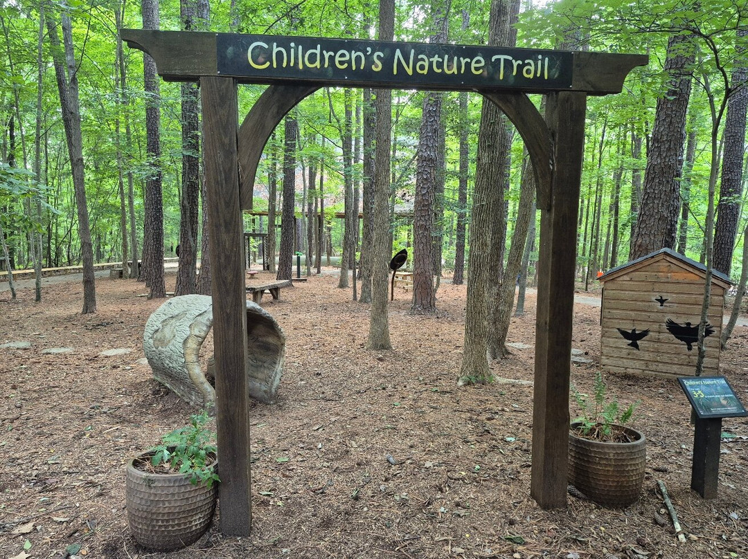 Hemlock Bluffs Nature Preserve-卡瑞必去景点