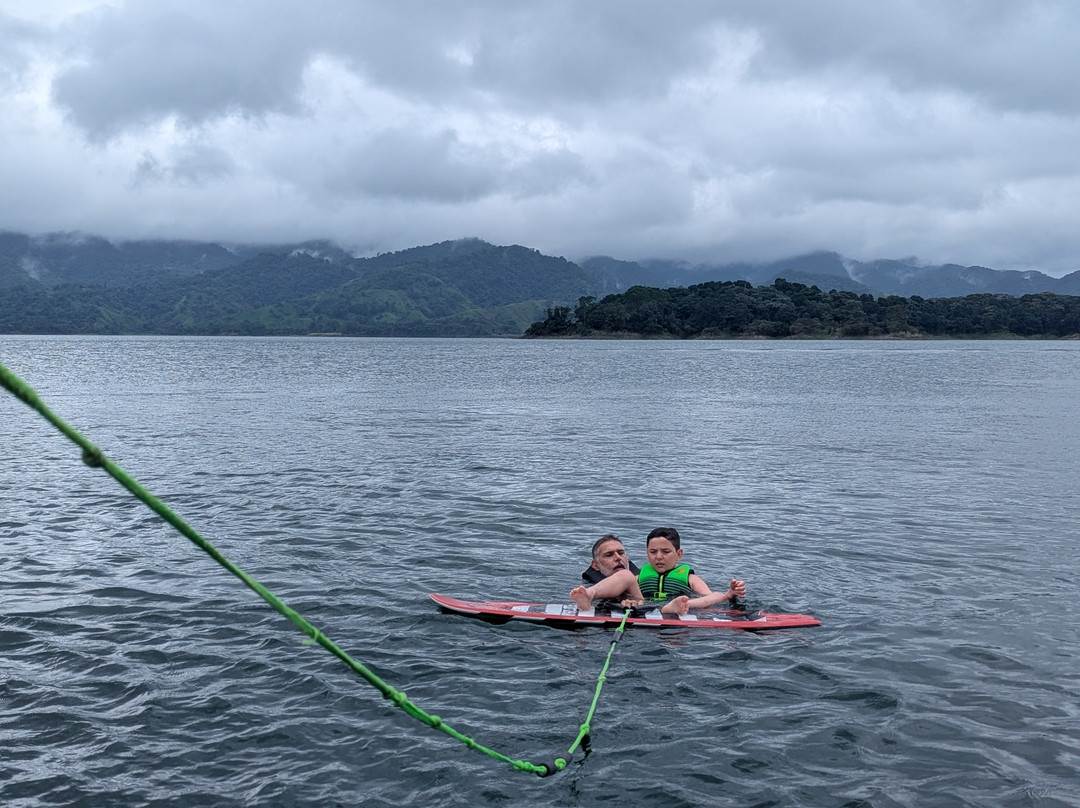 Volcano Watersports. Wakeboard, Wakesurf, Waterski, Tubing.-福德圣卡洛斯必去景点