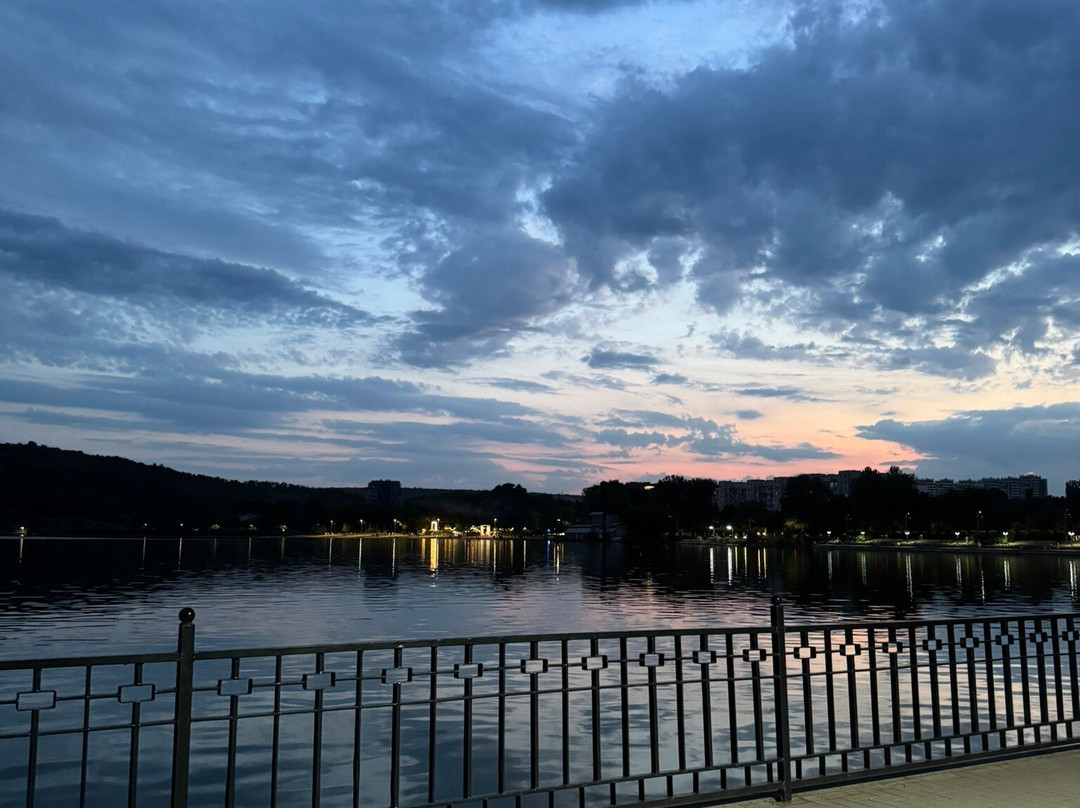 Valea Morilor-基希讷乌必去景点