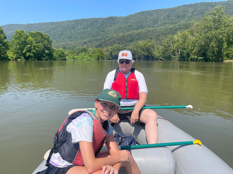 Downriver Canoe Company-Bentonville必去景点