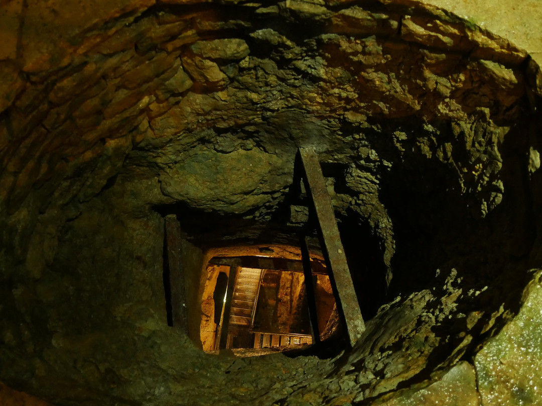 Moulins Souterrains du Col-des-Roches-勒洛克必去景点