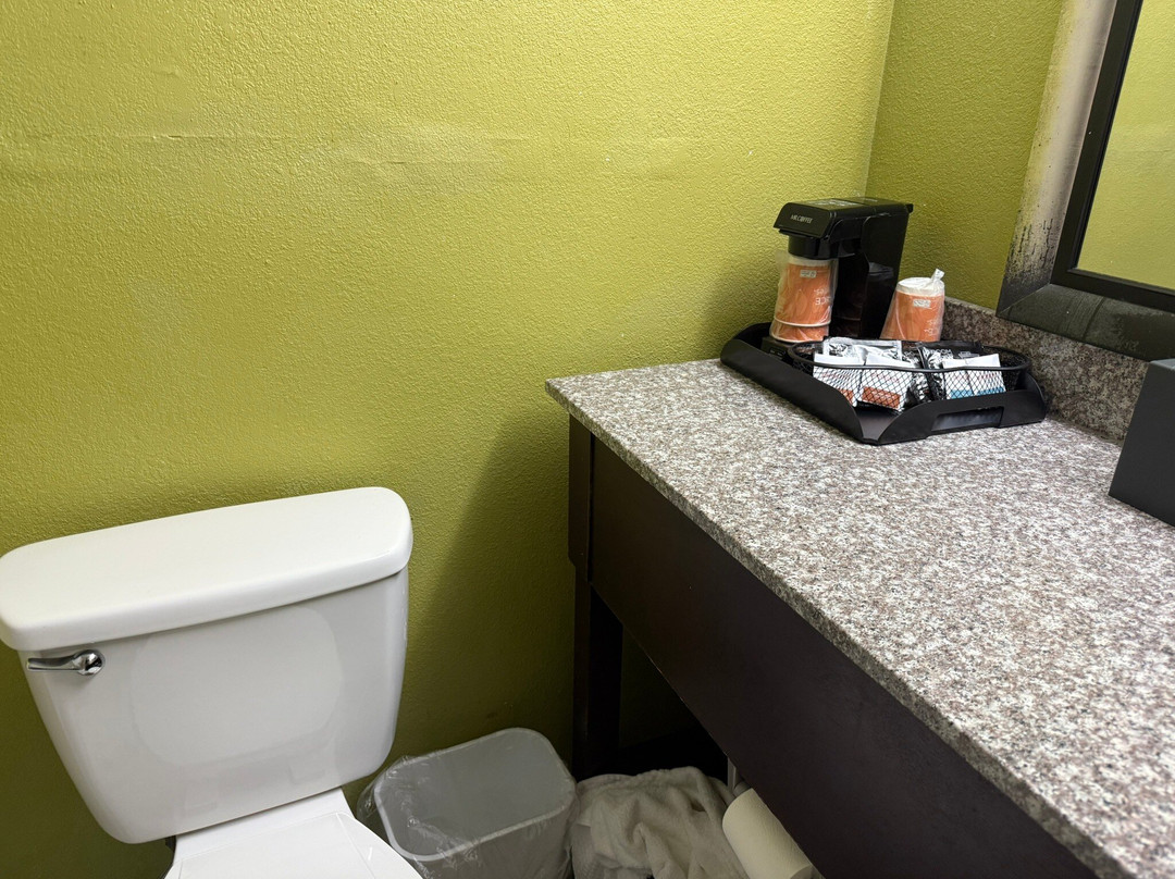 Quality Inn West主图