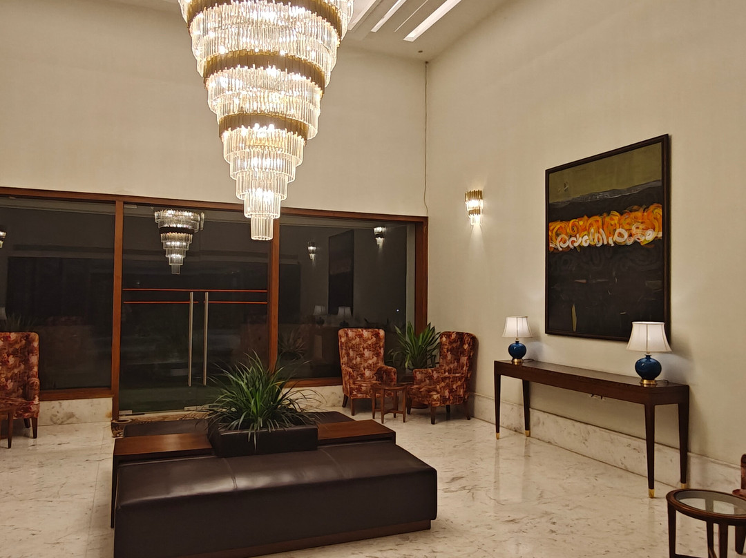 The Lalita Grand主图