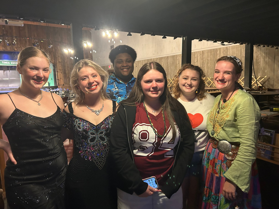 Carousel Music Theater-布斯贝港必去景点