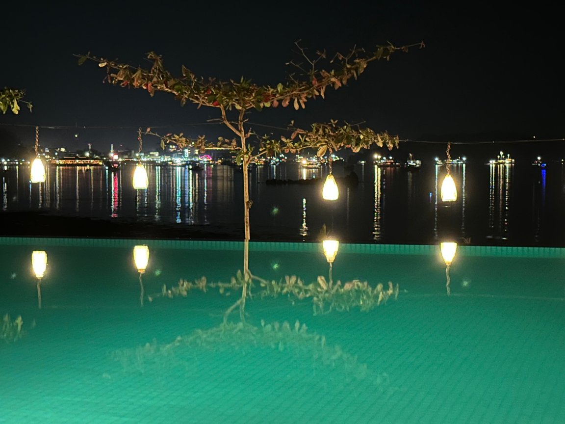 卡塔马兰酒店及度假村科莫多-泳池