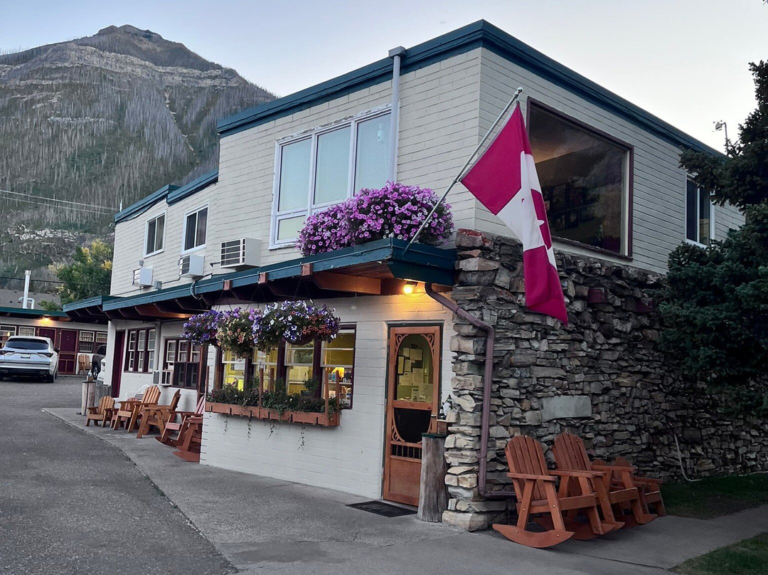 Bear Mountain Motel主图