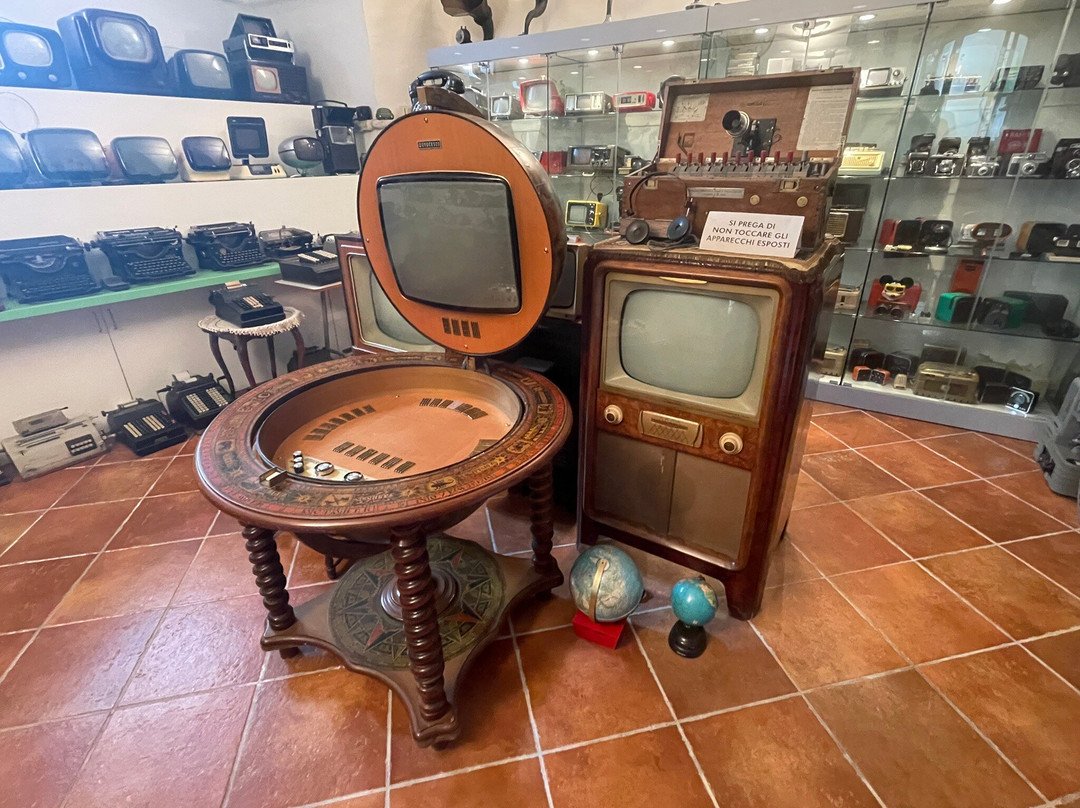 因佩里亚旅游景点-Museo della Comunicazione - Voci nell'etere
