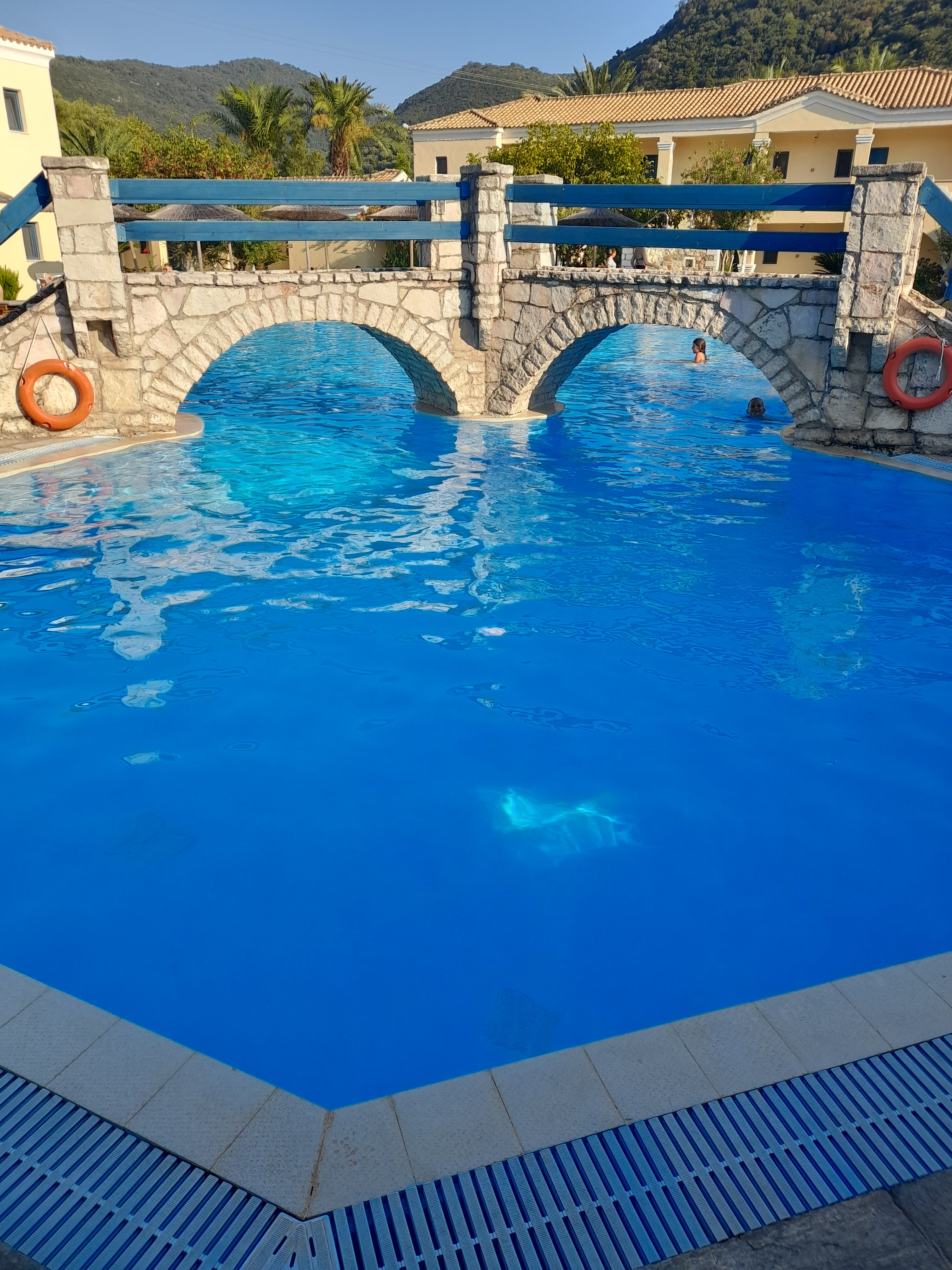 Karavostasi Beach Hotel-官方