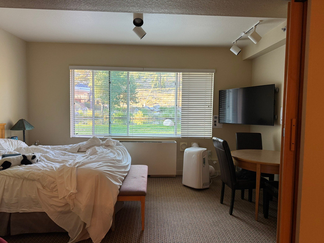 Palisades Tahoe Lodge主图