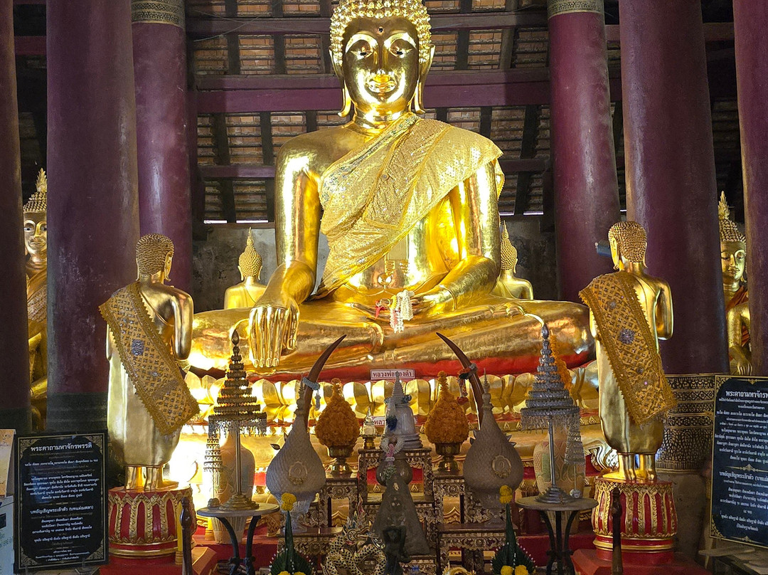 Wat Ratcha Burada Temple-彭世洛必去景点
