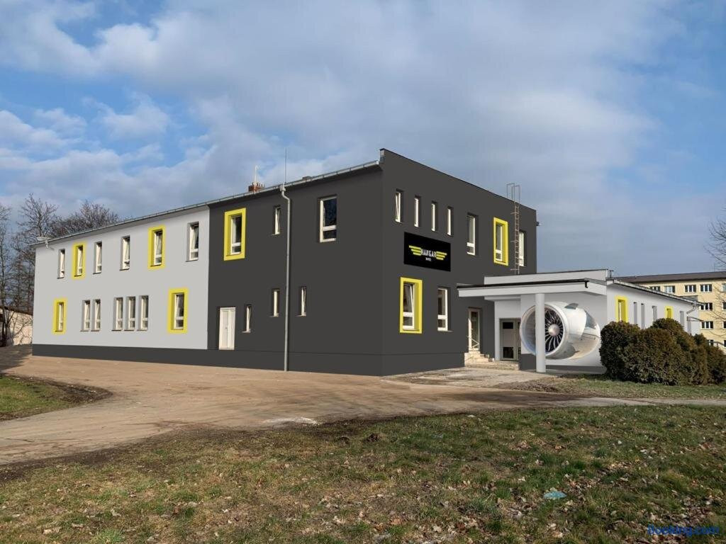 Hotel Hangar