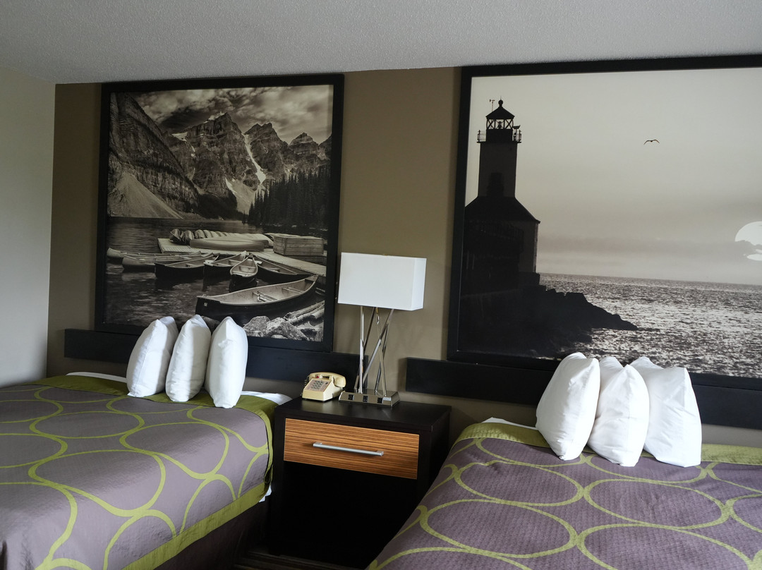 Watseka 24 Inn & Suites主图