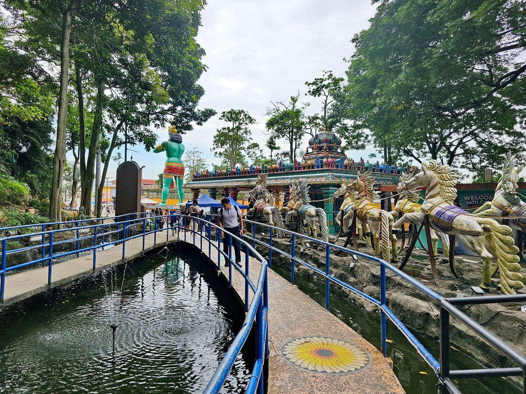 Ramayana Cave-黑风洞必去景点
