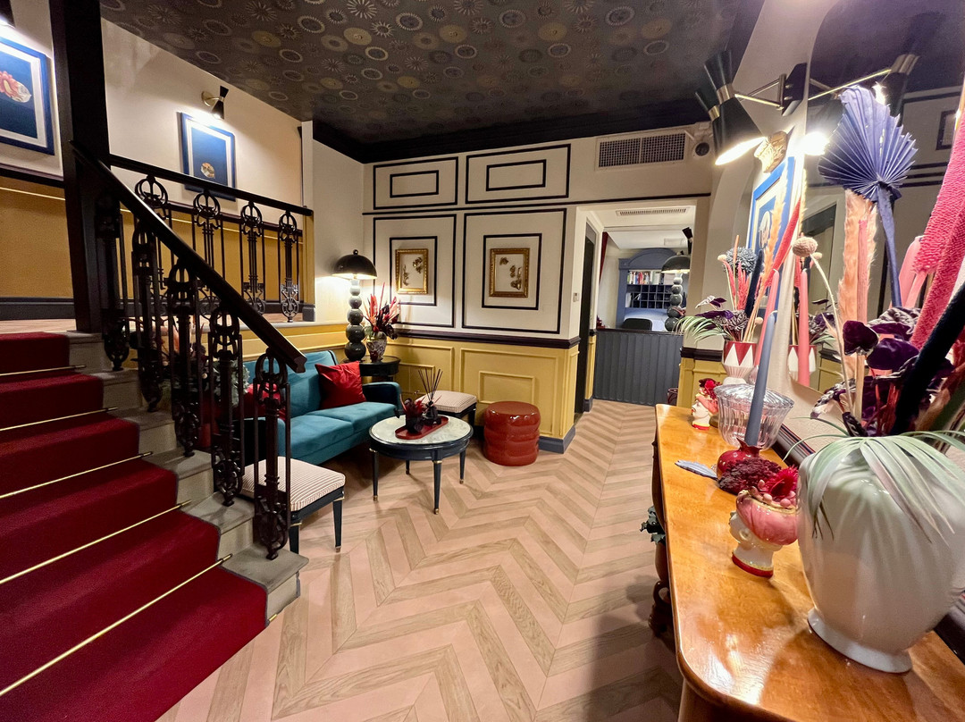 玫瑰花园酒店主图