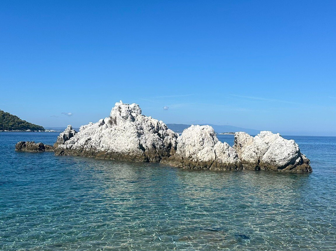 Milia Beach-斯科派洛斯必去景点