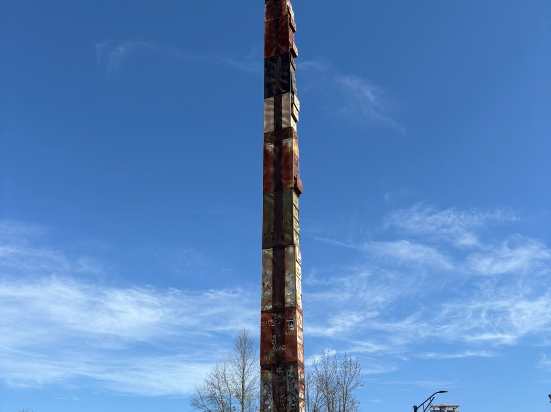 World's Tallest Filing Cabinet-伯灵顿必去景点