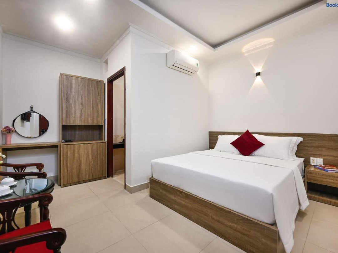 Khach San Trung Mai-tan Binh